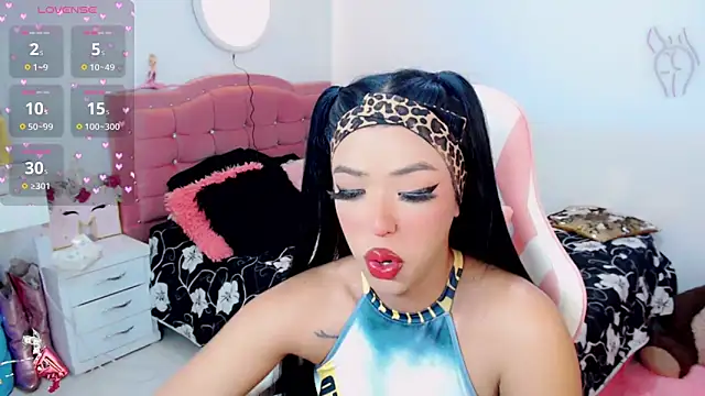 Tanedra collings online show from 09.12.25