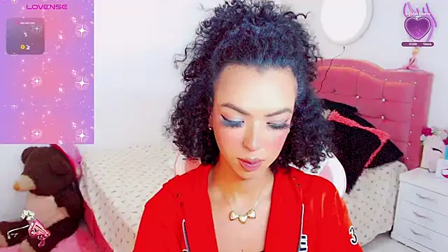 Tanedra collings online show from 10.16.25