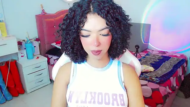 Tanedra collings online show from 02.06.26