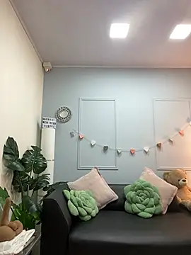 Snapshot of Nicollemays chatting on 02.17.25 Nicollemays online show from 02.17.25