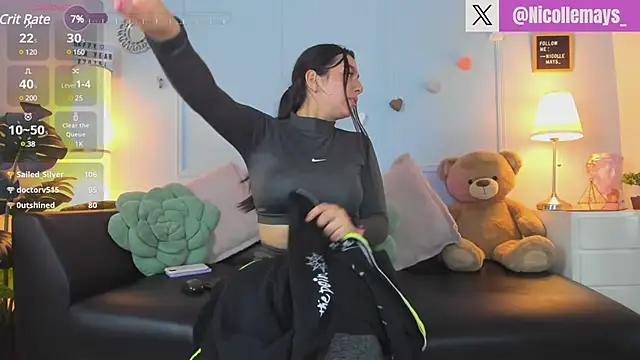 Snapshot of Nicollemays chatting on 02.25.25 Nicollemays online show from 02.25.25