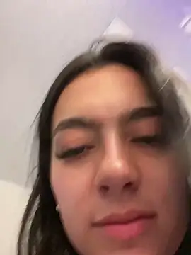 Snapshot of Nicollemays chatting on 03.07.25 Nicollemays online show from 03.07.25