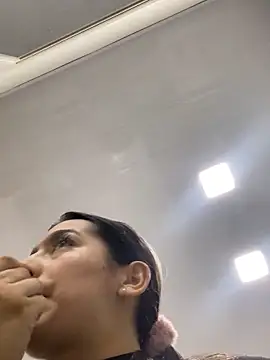 Snapshot of Nicollemays chatting on 03.13.25 Nicollemays online show from 03.13.25