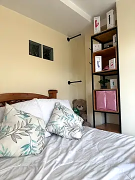 Snapshot of Nicollemays chatting on 10.07.25 Nicollemays online show from 10.07.25