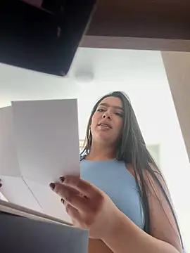 Snapshot of Nicollemays chatting on 02.27.26 Nicollemays online show from 02.27.26