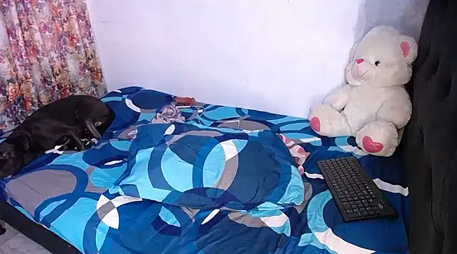 Snapshot of yselahot chatting on 01.23.25 yselahot online show from 01.23.25