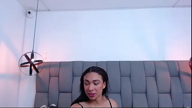 Snapshot of ShannaThor chatting on 02.25.25 ShannaThor online show from 02.25.25