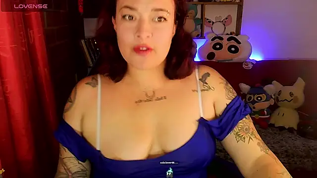 Snapshot of IamZaylu chatting on 11.25.25 IamZaylu online show from 11.25.25