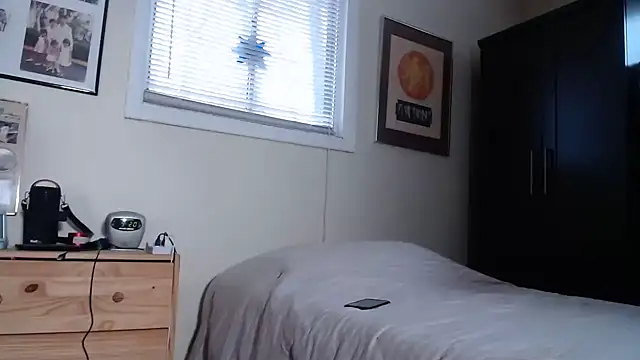 hottottrot691 online show from 02.16.25