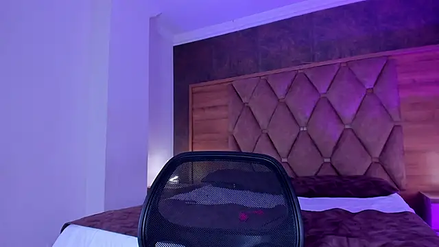 CamileHolmes online show from 03.29.26