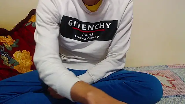 Snapshot of Alexdelarge323 chatting on 01.27.25 Alexdelarge323 online show from 01.27.25