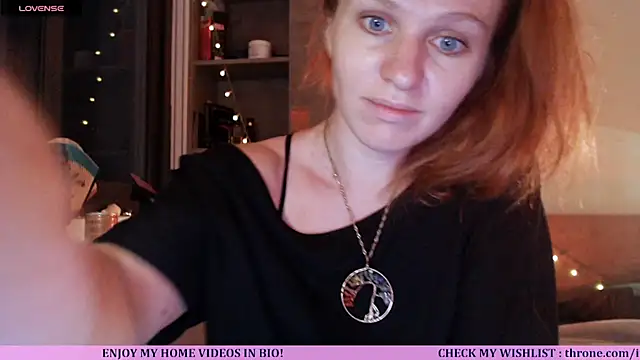 Snapshot of Cassie_Wild chatting on 06.10.26 Cassie Wild online show from 06.10.26
