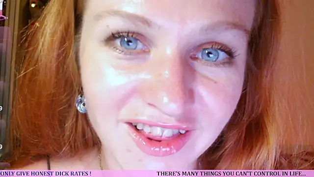 Snapshot of Cassie_Wild chatting on 07.12.26 Cassie Wild online show from 07.12.26
