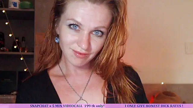 Snapshot of Cassie_Wild chatting on 07.30.26 Cassie Wild online show from 07.30.26