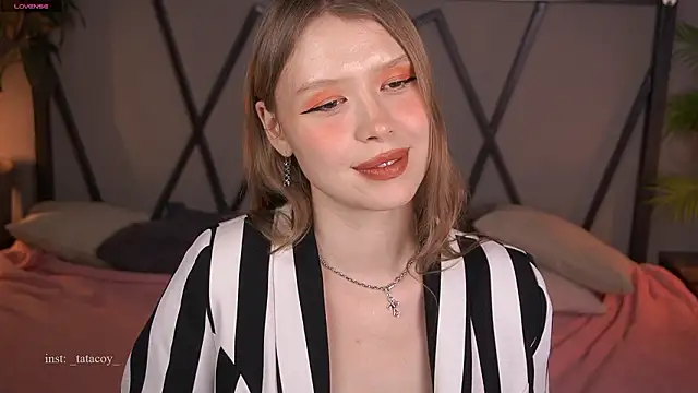 Snapshot of TataCoy chatting on 03.03.26 TataCoy online show from 03.03.26