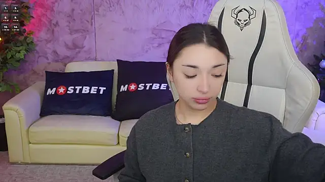 Jasmine Flow online show from 12.17.24