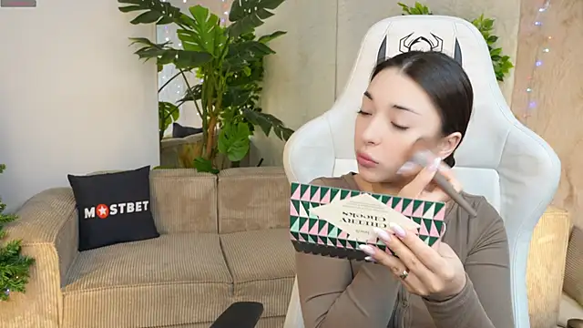 Jasmine Flow online show from 12.20.24