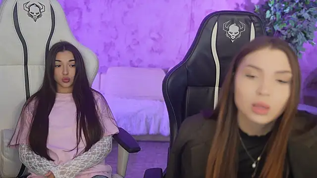 Jasmine Flow online show from 09.16.25