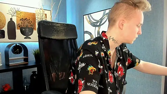 AlexxSweet online show from 03.15.25