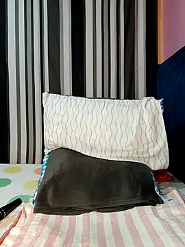 luxusroyce online show from 12.20.25