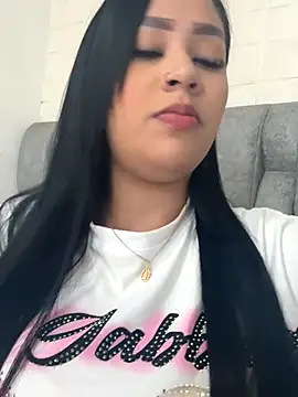 Snapshot of Luisa_Fernandaa chatting on 10.16.25 Luisa Fernandaa online show from 10.16.25