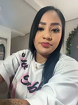 Snapshot of Luisa_Fernandaa chatting on 10.16.25 Luisa Fernandaa online show from 10.16.25