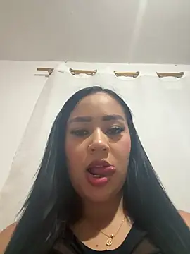 Snapshot of Luisa_Fernandaa chatting on 02.04.26 Luisa Fernandaa online show from 02.04.26