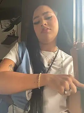 Snapshot of Luisa_Fernandaa chatting on 02.22.26 Luisa Fernandaa online show from 02.22.26