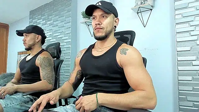 Snapshot of ARON_TAYLER01 chatting on 01.21.25 ARON TAYLER01 online show from 01.21.25