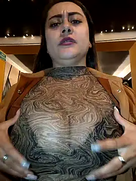 Snapshot of Oryk___ chatting on 12.30.24 Oryk online show from 12.30.24