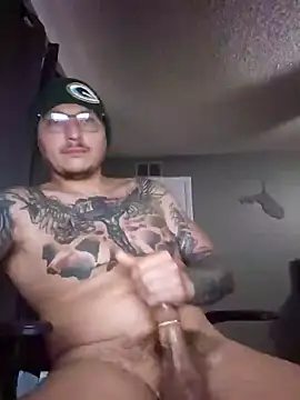 Snapshot of MrBiggBallz chatting on 01.18.25 MrBiggBallz online show from 01.18.25