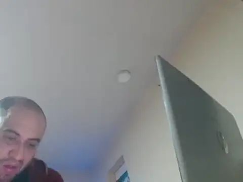 Snapshot of alphaswitchard chatting on 12.20.24 alphaswitchard online show from 12.20.24