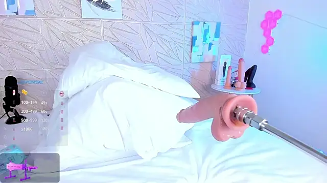 Snapshot of miss_lori_ chatting on 12.21.24 miss lori online show from 12.21.24