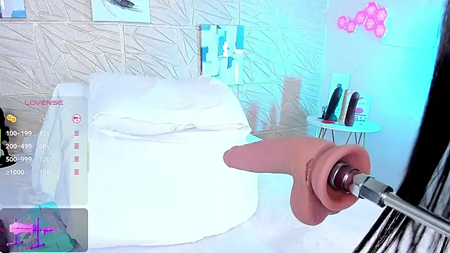 Snapshot of miss_lori_ chatting on 03.05.25 miss lori online show from 03.05.25