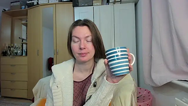 Snapshot of Rolla_Coaster chatting on 02.03.25 Rolla Coaster online show from 02.03.25