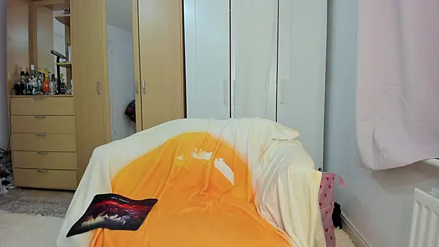 Snapshot of Rolla_Coaster chatting on 03.07.25 Rolla Coaster online show from 03.07.25