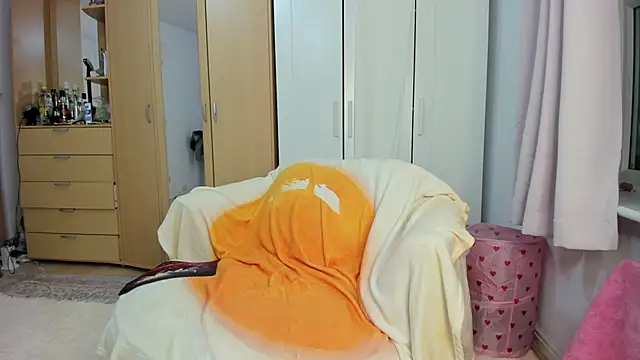 Snapshot of Rolla_Coaster chatting on 03.20.25 Rolla Coaster online show from 03.20.25