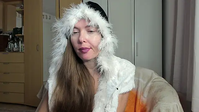 Snapshot of Rolla_Coaster chatting on 12.19.25 Rolla Coaster online show from 12.19.25