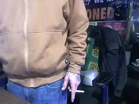 CloudDadddyyy420 online show from 02.16.25