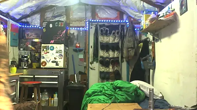 CloudDadddyyy420 online show from 09.18.25