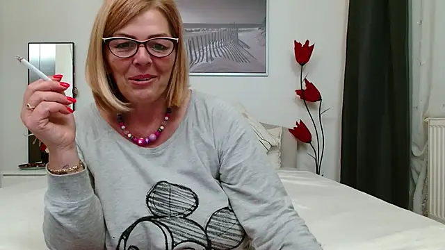 YulliaMilf online show from 02.26.25