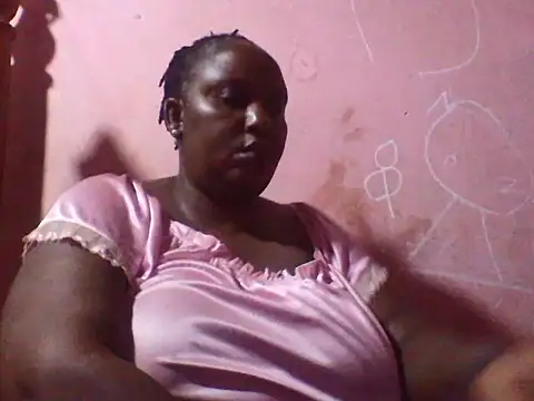 Snapshot of big_clits chatting on 06.12.26 big clits online show from 06.12.26