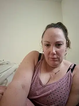 Wisie Cutie online show from 01.18.25