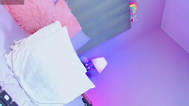 AiishaRose online show from 04.16.26