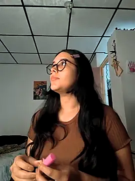 Snapshot of Annya-sweet chatting on 02.21.26 Annya-sweet online show from 02.21.26