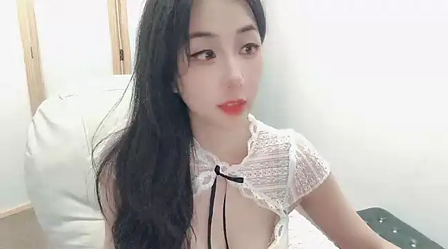 Jeanie Tiya online show from 03.14.25