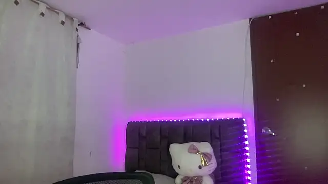 Snapshot of salome_polaniiee chatting on 02.28.26 salome polaniiee online show from 02.28.26