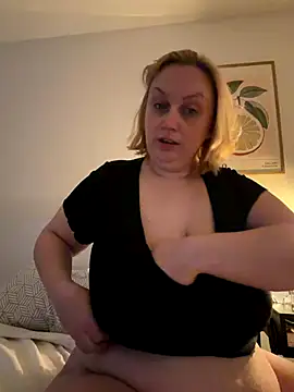 BBW Nora online show from 12.19.25