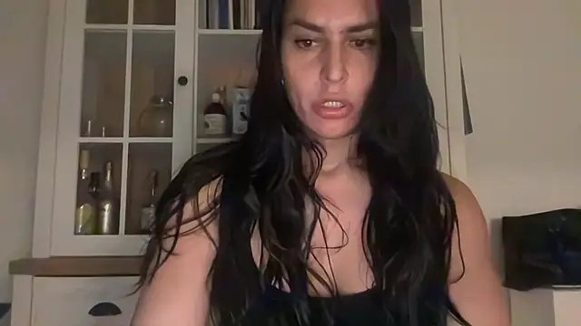 GGmoon81 online show from 01.19.25