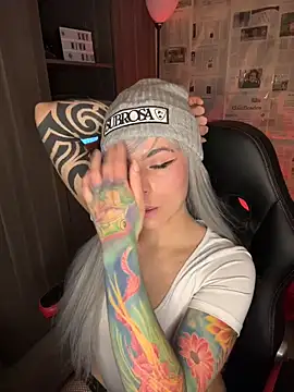 i am nina  online show from 03.26.26